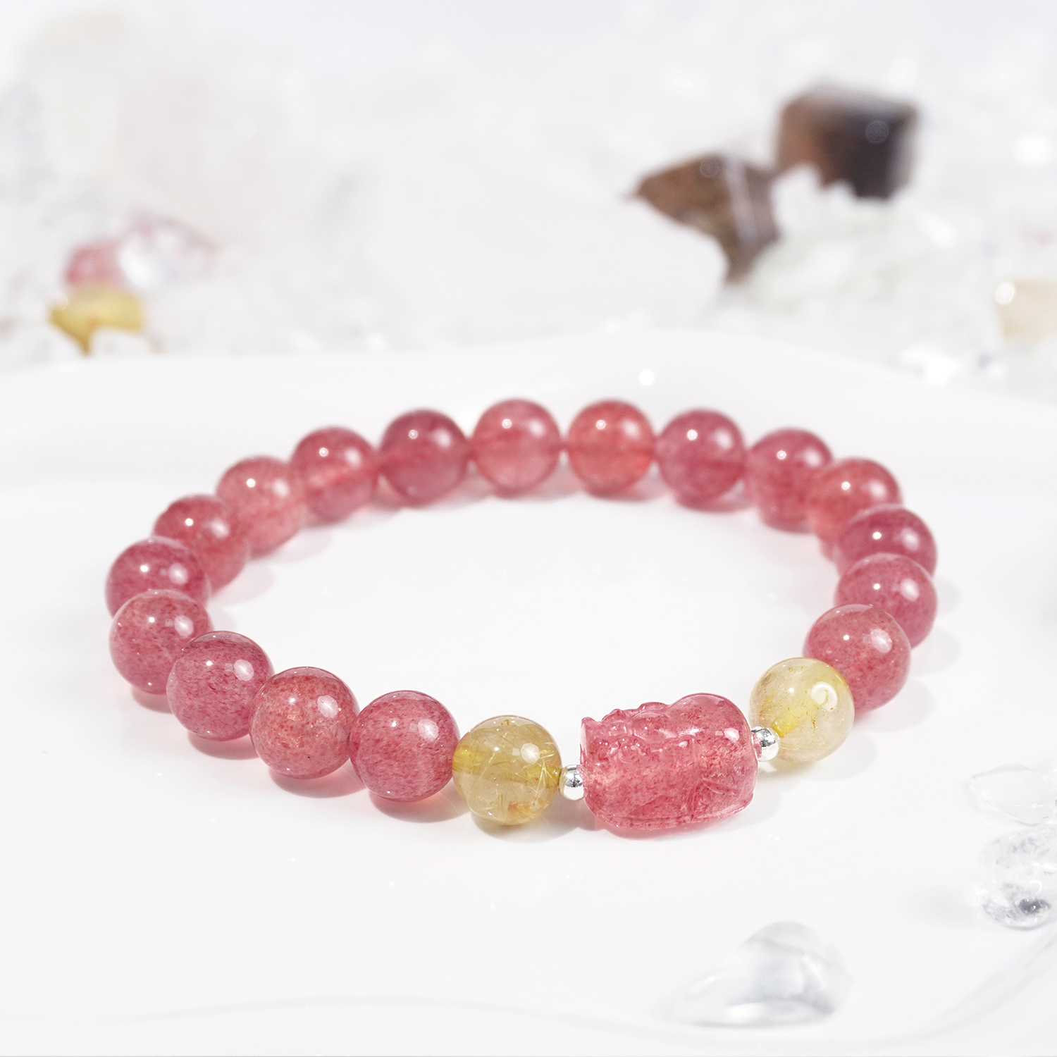 Pigeon blood red strawberry crystal + gold titanium crystal PI Xiu bracelet